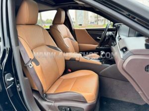 Xe Lexus ES 250 2019