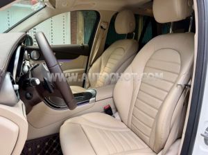 Xe Mercedes Benz GLC 300 4Matic 2020