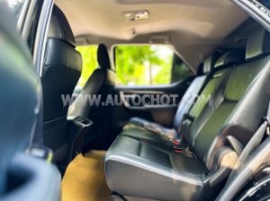 Xe Toyota Fortuner 2.4G 4x2 AT 2020
