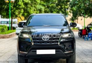 Xe Toyota Fortuner 2.4G 4x2 AT 2020
