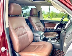 Xe Toyota Land Cruiser 4.6 V8 2020