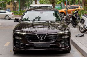 Xe VinFast Lux A 2.0 Premium 2.0 AT 2021