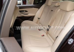 Xe VinFast Lux A 2.0 Premium 2.0 AT 2021