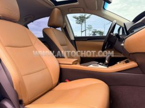Xe Lexus ES 250 2015