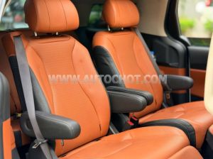 Xe Kia Carnival Signature 2.2D 2022