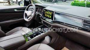 Xe Volkswagen Viloran Luxury 2025