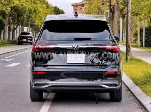 Xe Volkswagen Viloran Luxury 2025