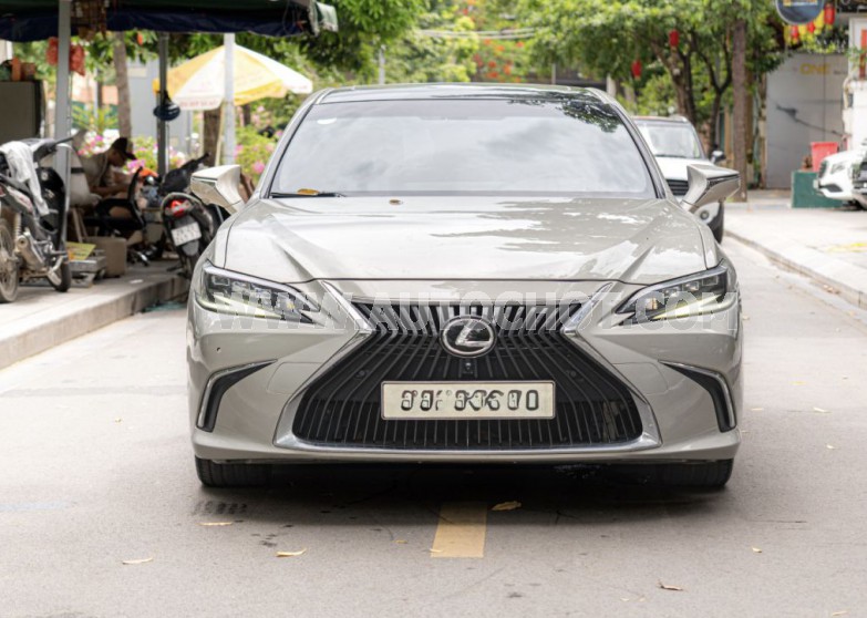 Lexus ES 250 2018
