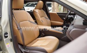 Xe Lexus ES 250 2018