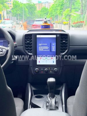 Xe Ford Ranger XLS 2.0L 4x2 AT 2025
