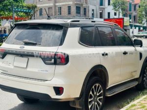 Xe Ford Everest Platinum 2.0L 4x4 AT 2025