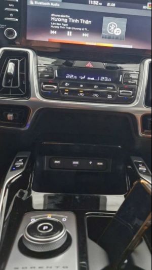 Xe Kia Sorento Signature 2.2D AT AWD 2025