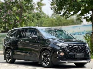 Xe Hyundai Custin Cao Cấp 2.0T 2023