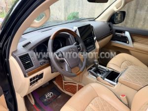 Xe Toyota Land Cruiser VX 4.6 V8 2016