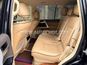 Xe Toyota Land Cruiser VX 4.6 V8 2016