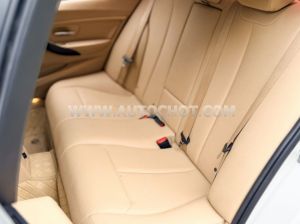 Xe BMW 3 Series 320i 2018