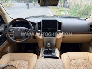 Xe Toyota Land Cruiser VX 4.6 V8 2016