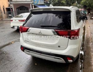 Xe Mitsubishi Outlander 2.0 CVT Premium 2020