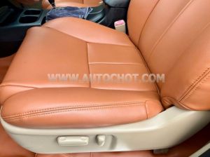 Xe Toyota Fortuner 2.7V 4x2 AT 2015