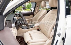 Xe Mercedes Benz GLC 300 4Matic 2020
