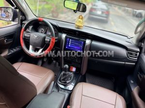 Xe Toyota Fortuner 2.4G 4x2 MT 2020