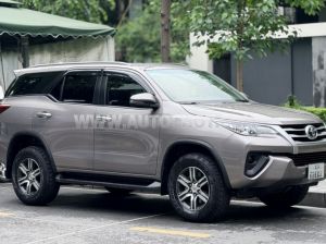 Xe Toyota Fortuner 2.4G 4x2 MT 2020