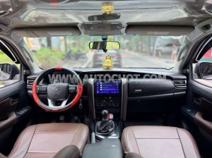 Xe Toyota Fortuner 2.4G 4x2 MT 2020