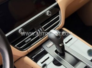Xe Porsche Macan 2.0 2022