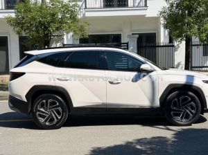 Xe Hyundai Tucson 1.6 AT Turbo HTRAC Đặc biệt 2025