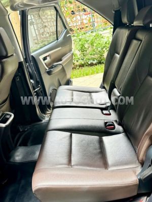 Xe Toyota Fortuner 2.7V 4x2 AT 2019