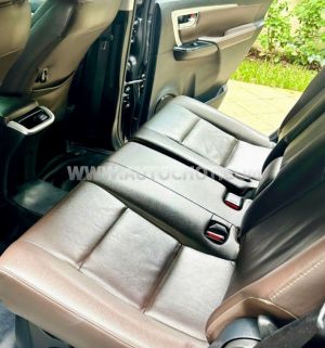 Xe Toyota Fortuner 2.7V 4x2 AT 2019