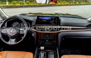 Xe Lexus LX 570 2021