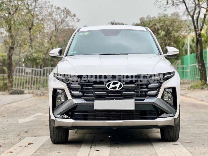 Hyundai Tucson 2.0 AT Tiêu chuẩn 2025