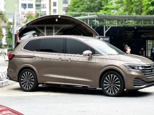 Xe Volkswagen Viloran Luxury 2024