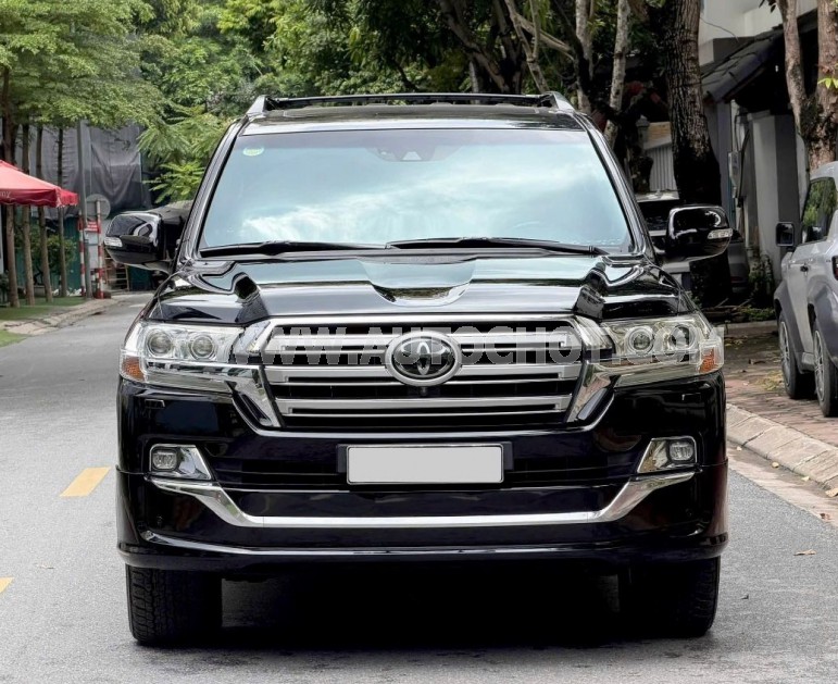 Toyota Land Cruiser 5.7 V8 2016
