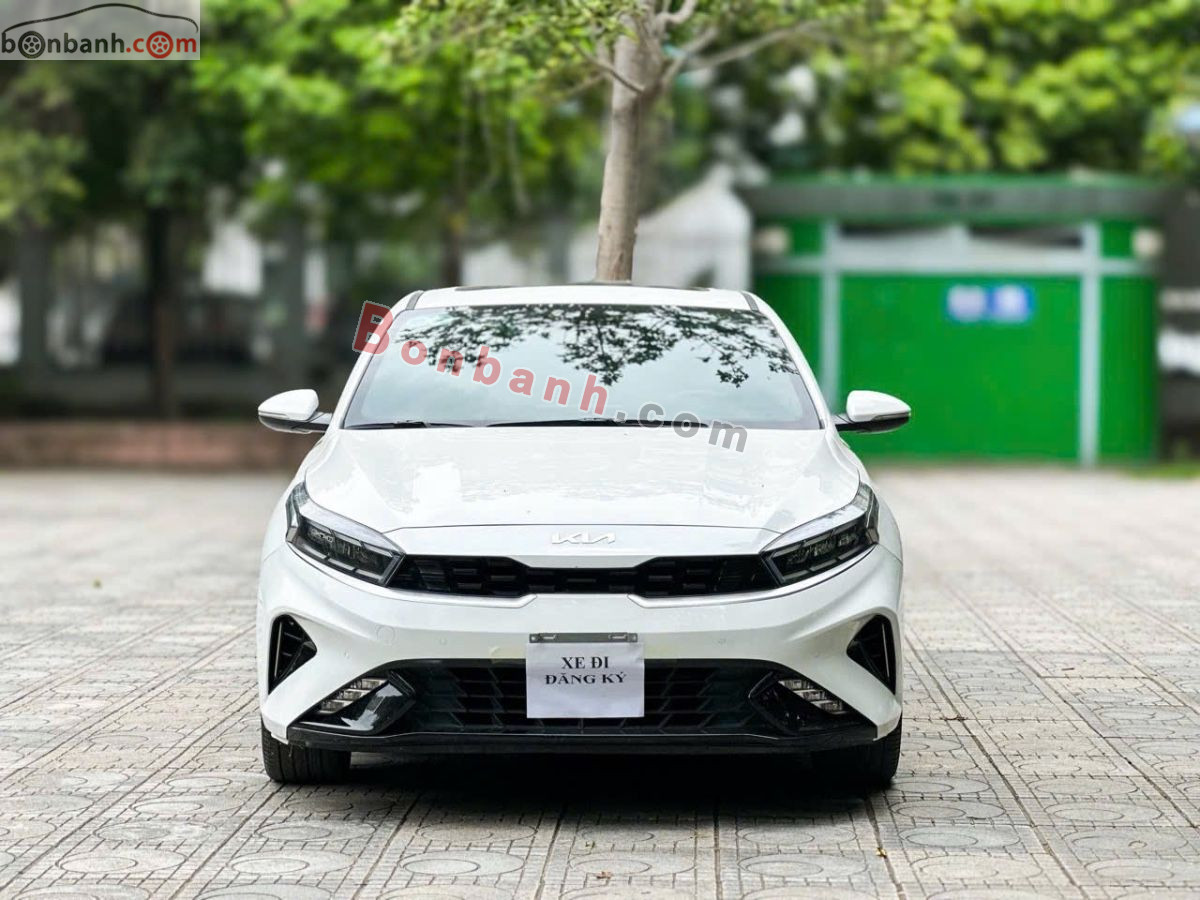 Xe Kia K3 Premium 2.0 AT 2025