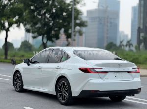 Xe Toyota Camry 2.0Q 2025