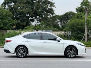Xe Toyota Camry 2.0Q 2025