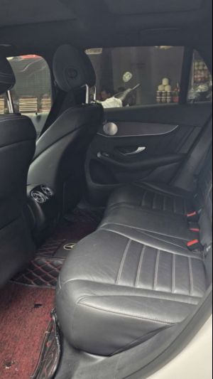 Xe Mercedes Benz GLC 300 4Matic 2019