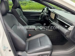 Xe Toyota Camry 2.0Q 2025