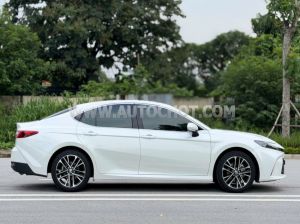 Xe Toyota Camry 2.0Q 2025