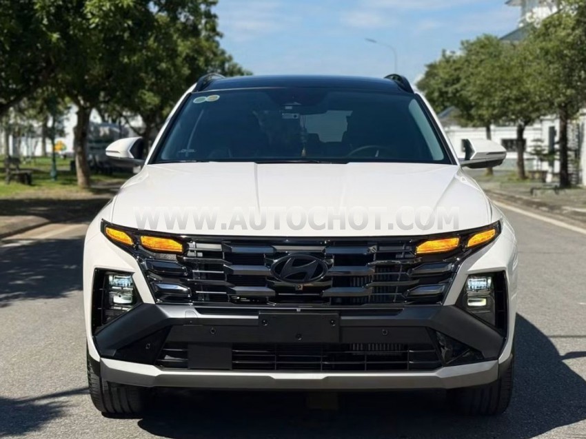 Hyundai Tucson 1.6 AT Turbo HTRAC Đặc biệt 2025