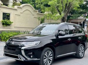 Xe Mitsubishi Outlander 2.0 CVT 2021
