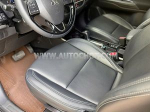 Xe Mitsubishi Outlander 2.0 CVT 2021