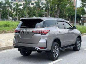 Xe Toyota Fortuner Legender 2.4L 4x2 AT 2022