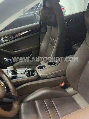 Xe Porsche Panamera 3.0 V6 2021