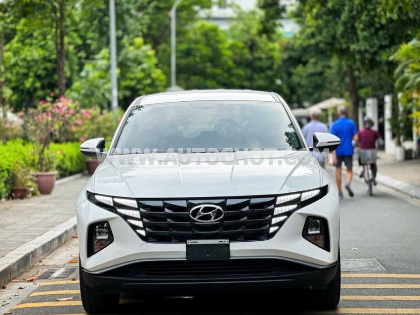 Hyundai Tucson 2.0 AT Tiêu chuẩn 2022