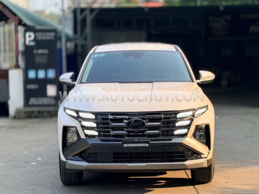 Xe Hyundai Tucson 2.0 AT Đặc biệt 2025