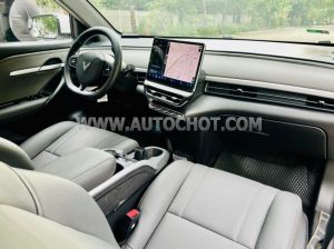 Xe VinFast VF6 Eco 2025
