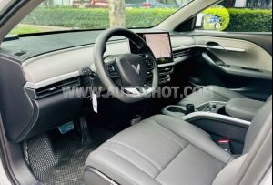 Xe VinFast VF6 Eco 2025